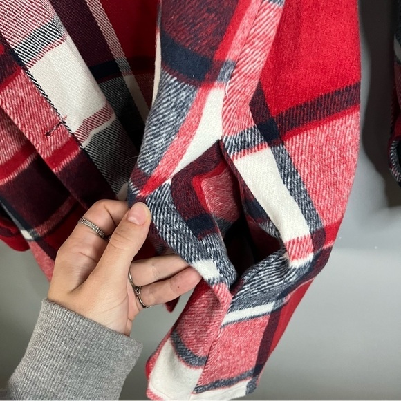 Goodnight Macaroon Winnie Red Plaid Flannel Button Up Shacket Size Medium NWT - Picture 8 of 16